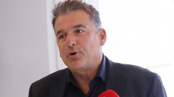 H ΕΣΗΕΑ διαγράφει τον Γιώργο Λιάγκα για έναν χρόνο μετά το ρεπορτάζ για τον Τζορτζ Μπάλντοκ