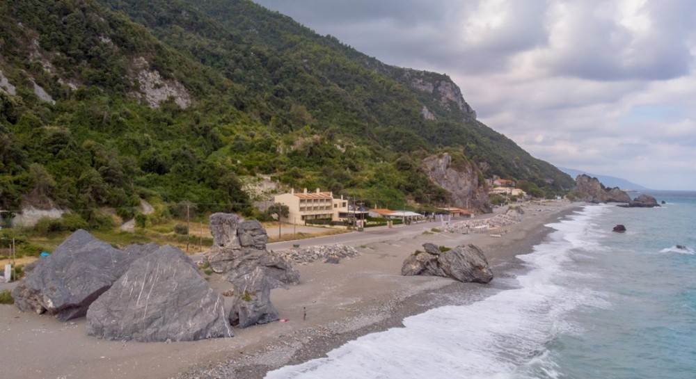 ΧΙΛΙΑΔΟΥ ΕΥΒΟΙΑΣ: Η έλλειψη ίντερνετ δημιουργεί σοβαρό πρόβλημα στα καταστήματα