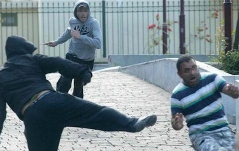 Ερώτηση στη Βουλή για τον ρατσισμό και την ξενοφοβία