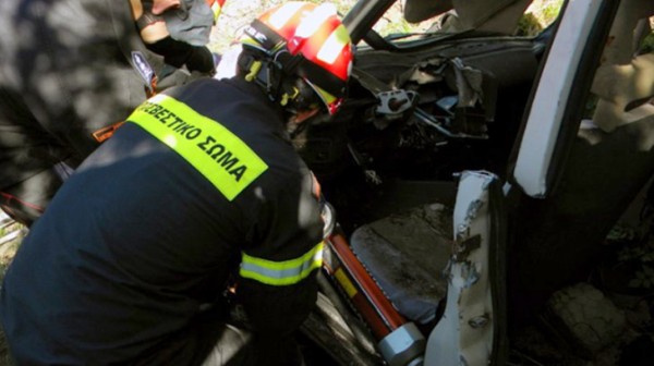 Νεκρός 21χρονος σε τροχαίο στη Βοιωτία τα ξημερώματα της Κυριακής