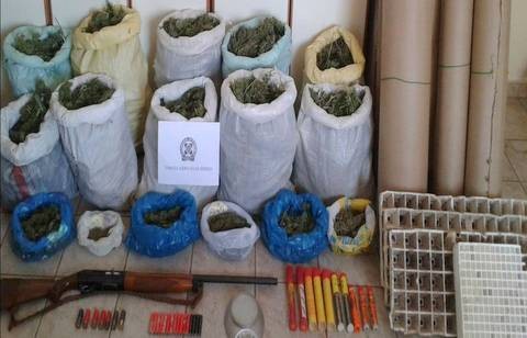 Χασίς με το ... τσουβάλι κατείχε 31χρονος Έλληνας στη Βοιωτία