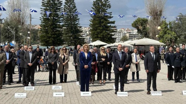 Οι εκπρόσωποι του Δήμου Χαλκιδέων στις εορταστικές εκδηλώσεις για την Εθνική Επέτειο της 28ης Οκτωβρίου