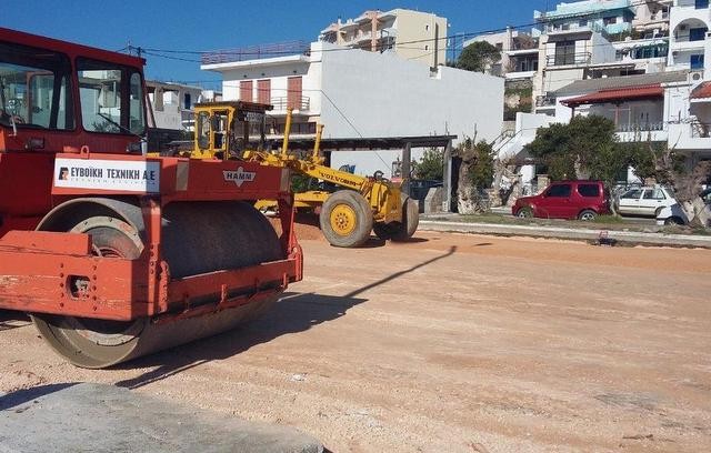 ΜΑΡΜΑΡΙ: Έφτιαξαν το δρόμο στη είσοδο του λιμανιού