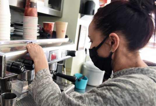 TAKE AWAY: Έχασαν τον μπούσουλα - Τρεις διαφορετικές αποφάσεις σε λίγες ώρες