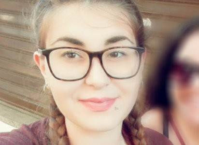 ΜΑΡΤΥΡΙΑ ΦΙΛΗΣ ΕΛΕΝΗΣ ΤΟΠΑΛΟΥΔΗ: Στο παρελθόν είχε βιαστεί από τρία άτομα (VIDEO)