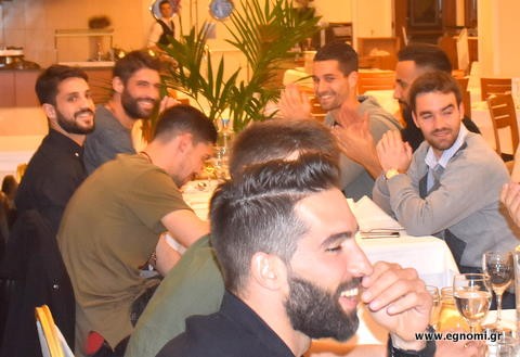 ΤΕΛΙΚΟΣ ΚΥΠΕΛΛΟΥ ΕΥΒΟΙΑΣ: Η συνάντηση των δύο φιναλίστ λίγο πριν τη σέντρα