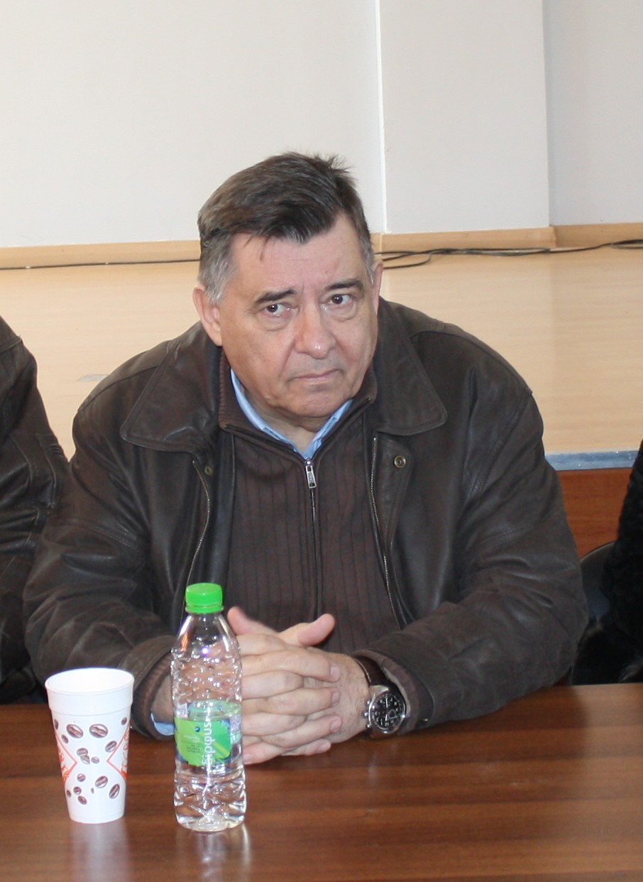 Ο Άδωνις είναι Φιλιππινέζα της Τρόικας