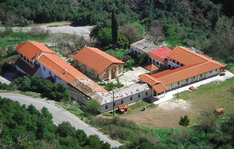 Εκδρομή σε μοναστήρι στα Καμένα Βούρλα