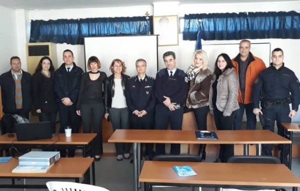 ΧΑΛΚΙΔΑ: Εκπαίδευση Αστυνομικών σε θέματα σχετικά με την επικοινωνία με άτομα με άνοια