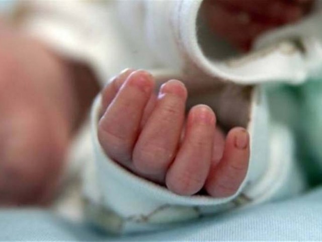 Ήθελαν να πουλήσουν βρέφος για να πάρουν ΙΧ!