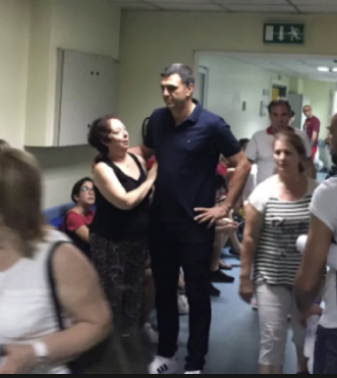 Αιφνιδιαστική επίσκεψη του Βασίλη Κικίλια στο Νοσοκομείο Χαλκίδας