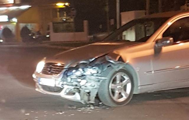 ΧΑΛΚΙΔΑ: Τροχαίο ατύχημα με θύμα δικυκλιστή στα φανάρια της Ληλαντίων (pics)