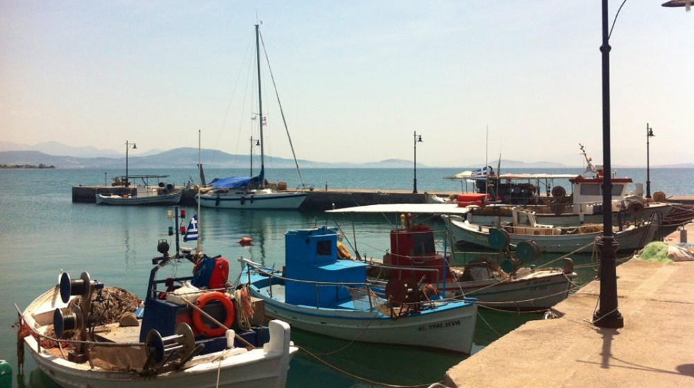 ΠΟΛΙΤΙΚΑ: Ψαράς γρονθοκόπησε συνάδελφο