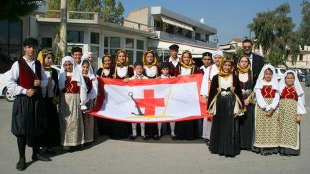 Κάλαντα από την Ερέτρια σε τηλεοπτική εκπομπή του ΣΚΑΪ την παραμονή των Χριστουγέννων