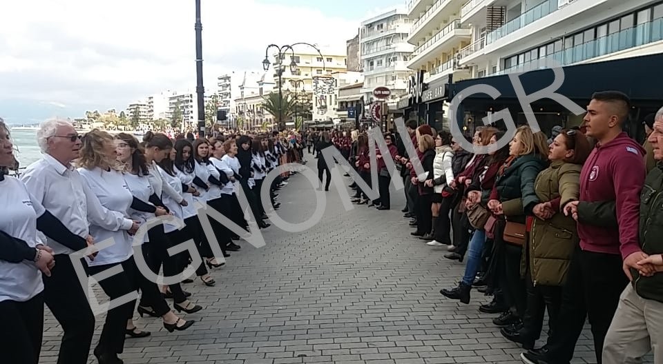 ΓΑΪΤΑΝΑΚΙΑ ΤΟΥ ΕΥΡΙΠΟΥ 2020: Πάνω από χίλιοι χορευτές στην παραλία Χαλκίδας (video)