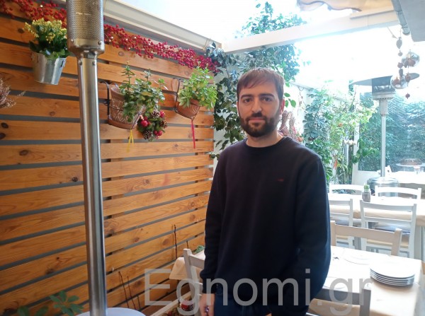 Στο ΣΤΕΝΑΚΙ και τη γιορτινή περίοδο για άπαιχτα μεζεδάκια!