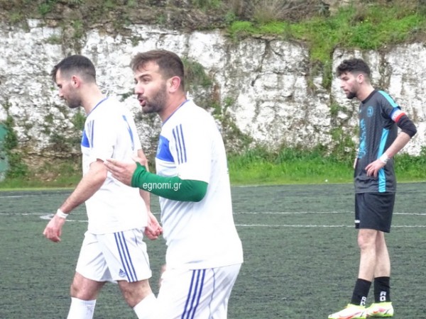 ΔΡΟΣΙΑ-ΚΑΡΥΣΤΟΣ 5-1: Ο Γιάννης Λάμπρου αφήνιασε και πέτυχε χατ τρικ σε 27 λεπτά (pics)