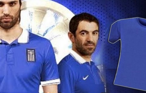 Το εθνόσημο στη φανέλα της Εθνικής ... κοιτάει τα παπούτσια