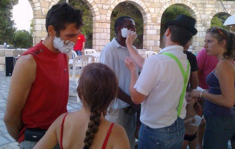 Τα παιδιά ξύρισαν τους μπαμπάδες