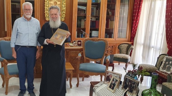 ΧΑΛΚΙΔΑ: Ο γιατρός Χριστόφορος Σωφρονίου έγραψε βιβλίο για τα χριστιανικά ψηφιδωτά