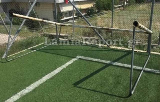 Έπεσε το τέρμα σε γήπεδο και τραυμάτισε σοβαρά 12χρονο