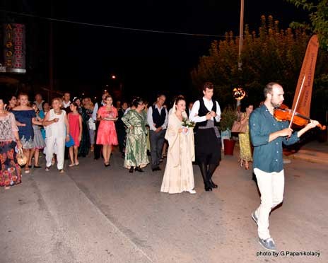 ΑΡΤΑΚΗ: Αναβίωσε με επιτυχία ο παραδοσιακός γάμος