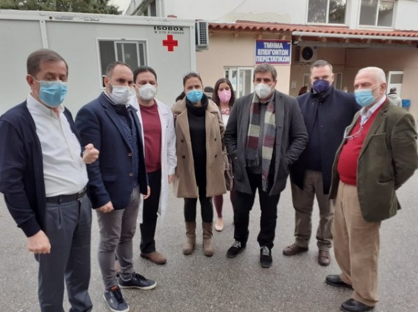Ο Ανδρέας Ξανθός επισκέφτηκε τα Νοσοκομεία της Εύβοιας