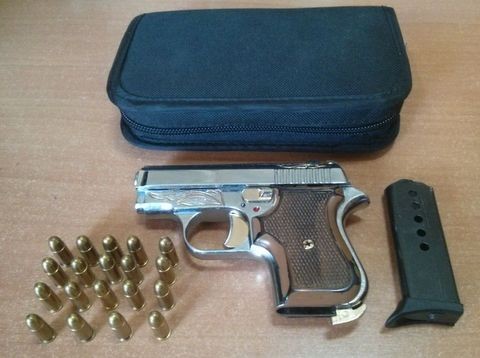 Κυκλοφορούσε οπλισμένος 73χρονος στο Σχηματάρι