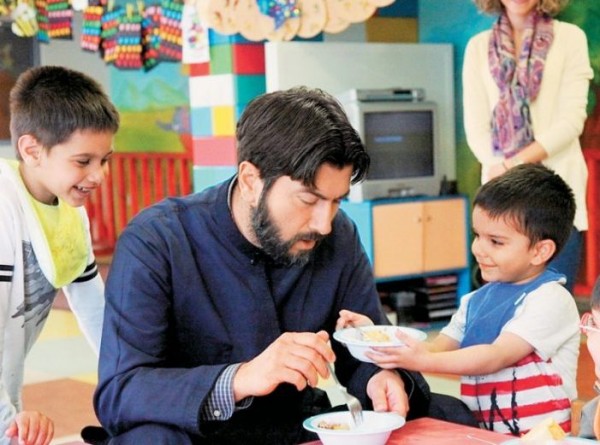 Ο π. Αντώνιος από την Κιβωτό του Κόσμου υποψήφιος για το βραβείο του Ευρωπαίου πολίτη 2018