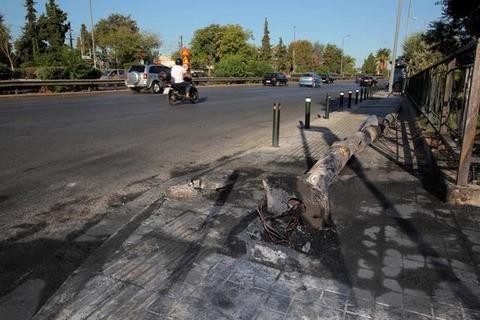 Απανθρακώθηκαν 20χρονοι σε τροχαίο με κολόνα της ΔΕΗ