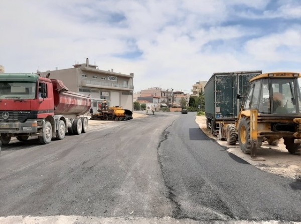 Έπεσε άσφαλτος στο Αλιβέρι και στα γύρω χωριά