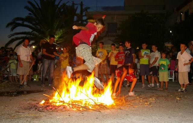 Αναβιώνει το έθιμο του Κλήδονα στο Πάρκο του Λαού