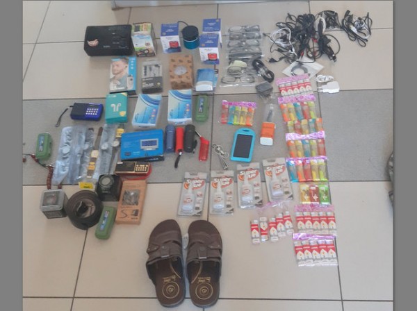 ΛΕΥΚΑΝΤΙ: Συνελήφθη 49χρονος μικροπωλητής και κατασχέθηκε η πραμάτειά του