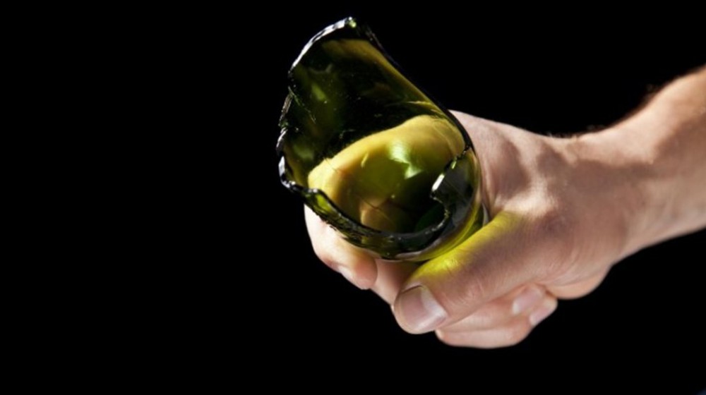 Αιματηρός καβγάς σε πανηγύρι στα Πολιτικά