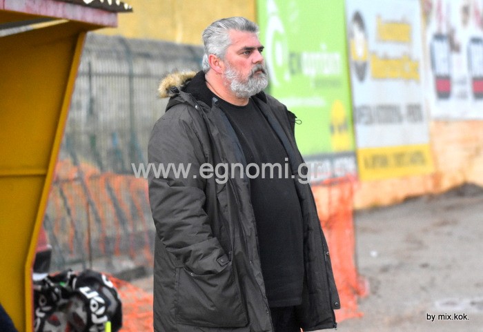 ΚΩΣΤΑΣ ΓΚΑΛΟΥΦΑΣ: Ρόμπες δεν θα γίνουμε - Ο Ηρακλής χάνει και κερδίζει στο γήπεδο