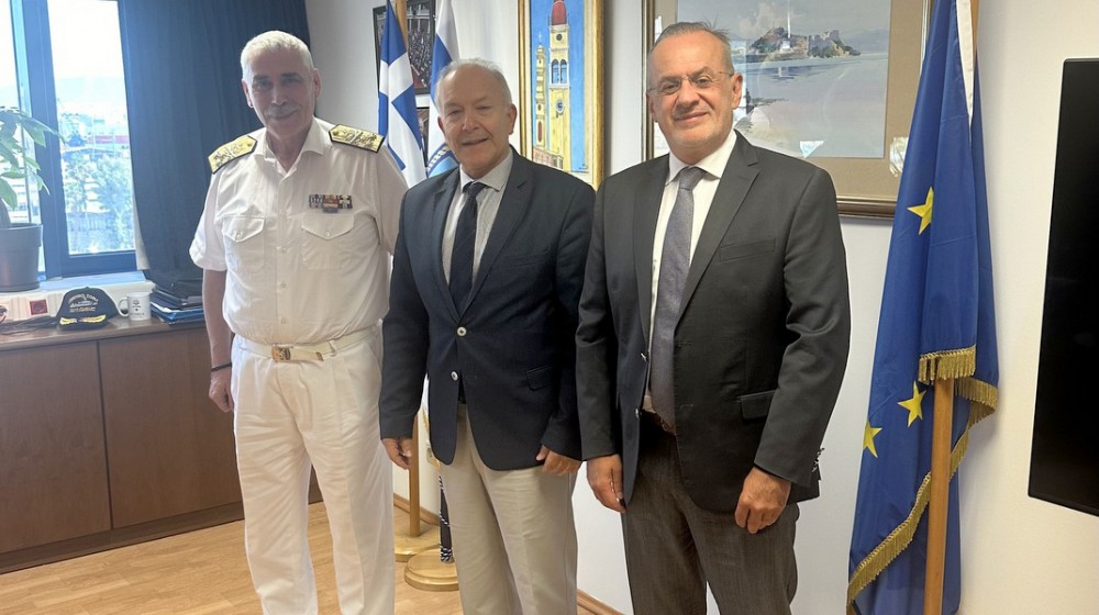 Ο Θανάσης Ζεμπίλης πήγε στο  Υπουργείο Ναυτιλίας και ζήτησε τον …ουρανό με τʼ άστρα