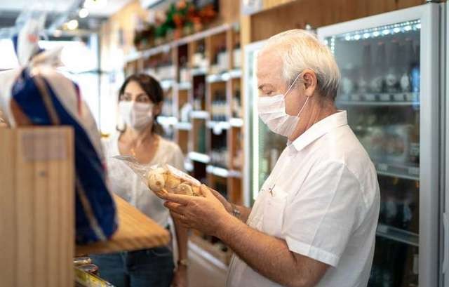 ΚΟΡΩΝΟΪΟΣ: Πόσα πρόστιμα επιβλήθηκαν για μη χρήση μάσκας την Τρίτη στη Στερεά Ελλάδα
