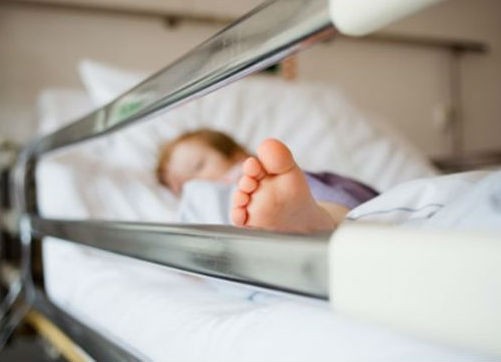 ΟΞΕΙΑ ΗΠΑΤΙΤΙΔΑ: Σε εννέα αυξήθηκαν τα ύποπτα κρούσματα σε παιδιά στην Ελλάδα