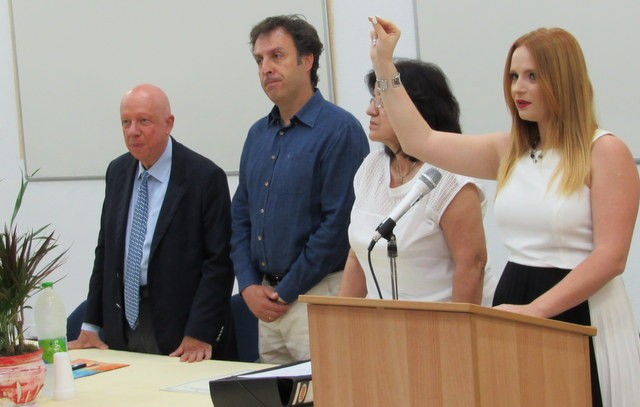 ΤΕΙ ΨΑΧΝΩΝ: Αποφοίτησε πρώτη η Χαλκιδέα Νικολέτα Λούπου στο τμήμα Διοίκησης Επιχειρήσεων
