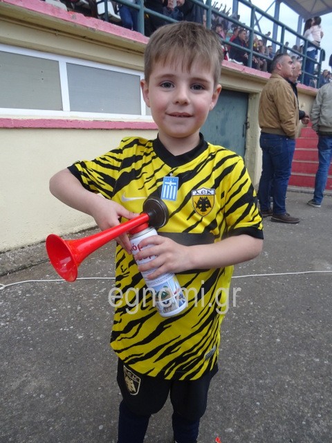 Περιμένει τα ευχάριστα και από την ΑΕΚ ο μικρός Γιάννος Μαντζάνας