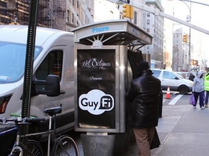 Τοποθέτησαν θάλαμο αυνανισμού σε κεντρικό δρόμο (VIDEO)