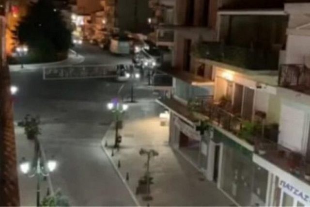 Μετέτρεψαν σε ...εκκλησία ολόκληρη γειτονιά (VIDEO)