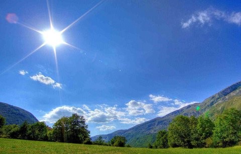 Άστατος καιρός την Μεγάλη Εβδομάδα, με λιακάδα το ψήσιμο του οβελία