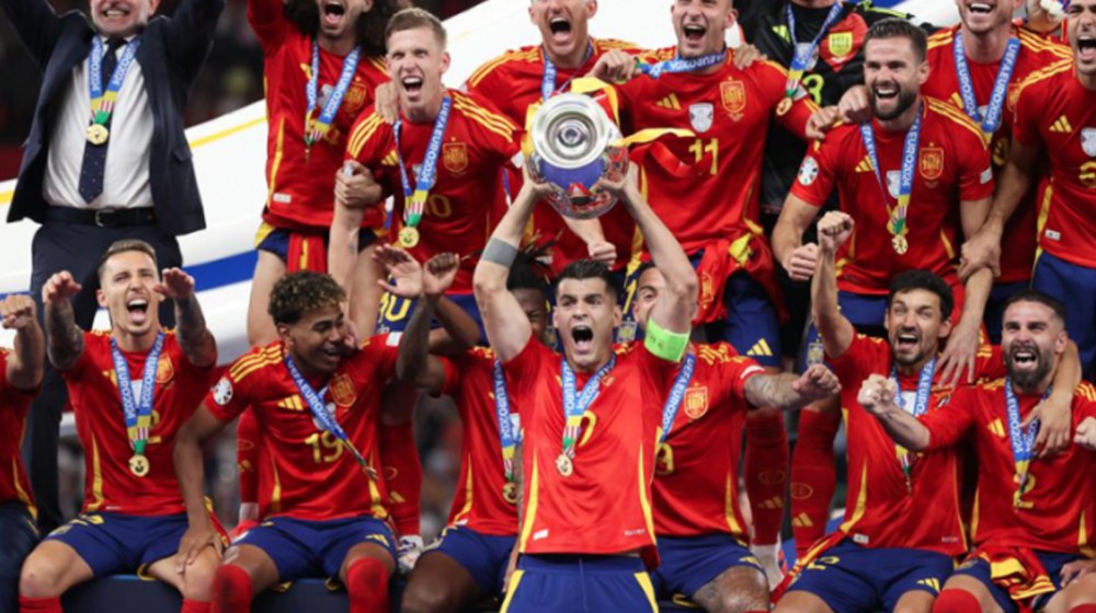 EURO 2024: Πρωταθλήτρια η Ισπανία, έφτασε τα 4 τρόπαια - Λούζερ η Αγγλία, δεν έχει κανένα (VIDEO)