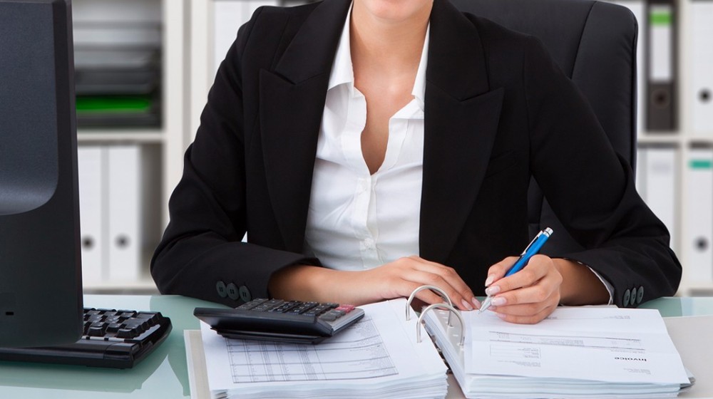 Γραμματέας σε φροντιστήριο παρακρατούσε τα δίδακτρα μαθητών