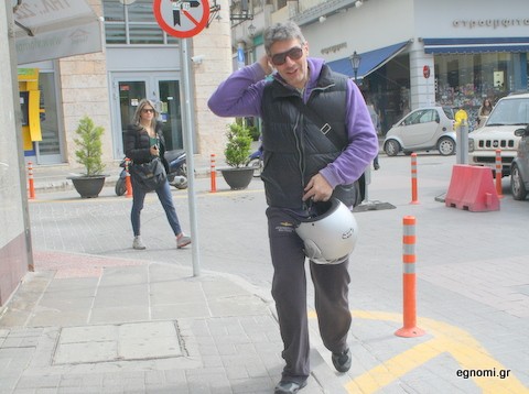 Τον αιφνιδίασε ο φακός