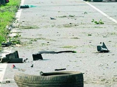 Δύο νεκροί και τρεις τραυματίες σε τροχαίο