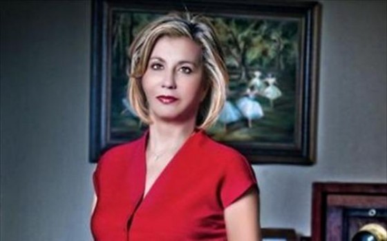 Η Ζέτα άνοιξε μπιστρό