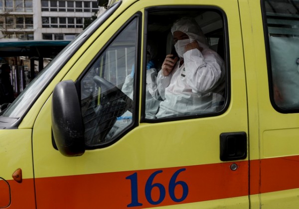 ΚΟΡΩΝΟΪΟΣ-ΕΛΛΑΔΑ: Νεκρός 84χρονος - 100 συνολικά στη χώρα μας