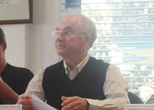 ΩΡΕΟΙ: Άγριος καβγάς για τα κοντέινερ
